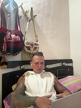 Snapshot of mathiew_1 chatting on May 23, 2026, 4:17 pm mathiew 1 online show from May 23, 2026, 4:17 pm