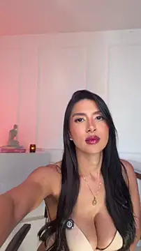 Anny Honeey online show from May 22, 2026, 1:31 pm