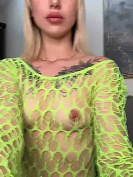 Snapshot of TeaseBabeXXX chatting on May 23, 2026, 10:42 pm TeaseBabeXXX online show from May 23, 2026, 10:42 pm