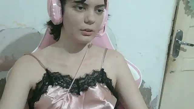 Angel Ristoww online show from June 22, 2026, 12:49 am