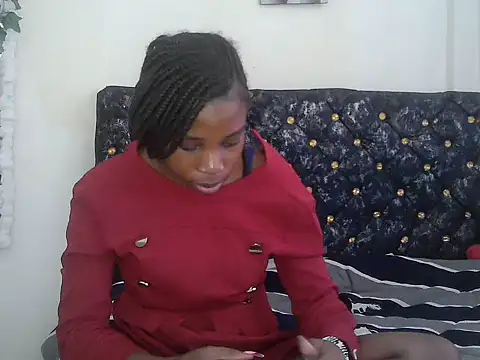 Snapshot of beautifulessy chatting on May 27, 2026, 10:44 am beautifulessy online show from May 27, 2026, 10:44 am