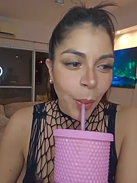 Snapshot of Yaaaaanee2 chatting on May 29, 2026, 2:39 am Yaaaaanee2 online show from May 29, 2026, 2:39 am