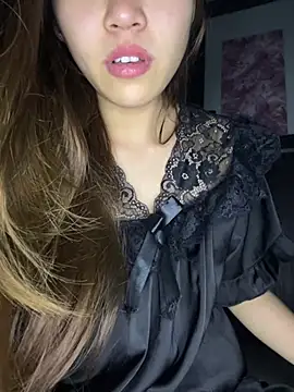 Snapshot of Victoria_Bella chatting on June 24, 2026, 3:43 pm Victoria Bella online show from June 24, 2026, 3:43 pm