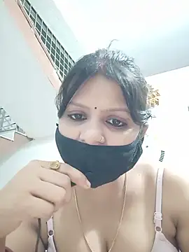 Snapshot of ZOYA-STRIP chatting on June 10, 2026, 5:25 pm ZOYA-STRIP online show from June 10, 2026, 5:25 pm