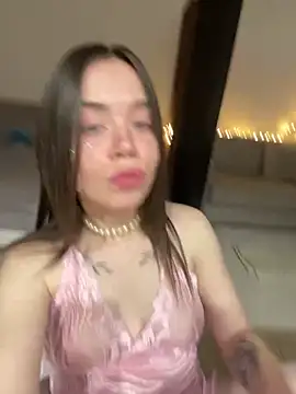 summerDESIRE online show from May 21, 2026, 6:16 pm