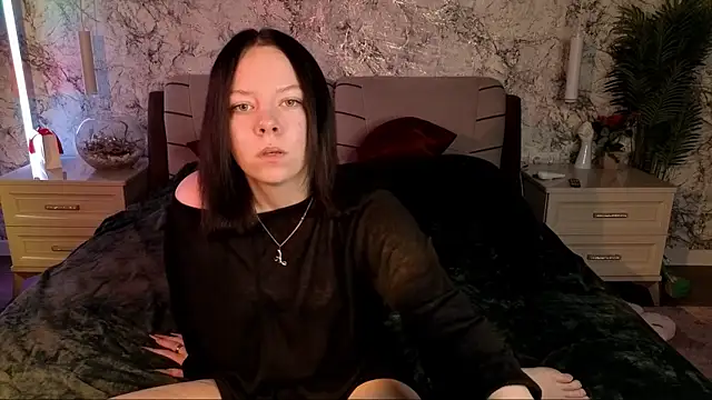 Snapshot of Shirley_Hartt chatting on May 29, 2026, 12:05 am Shirley Hartt online show from May 29, 2026, 12:05 am
