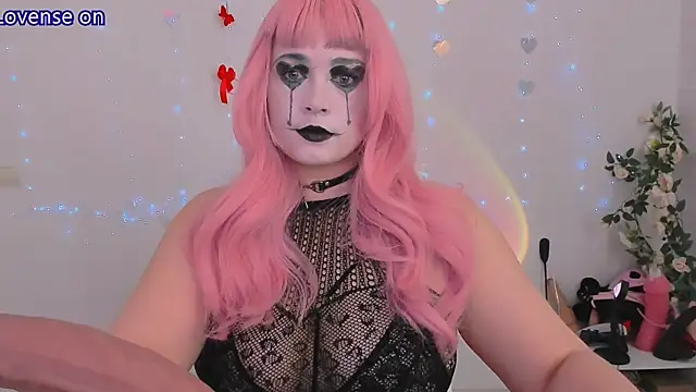 evilla brill  online show from May 31, 2026, 9:59 am