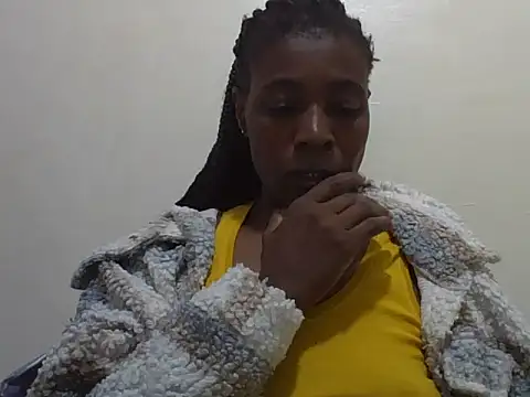 Snapshot of Eebony_Bubbly chatting on May 31, 2026, 6:09 pm Eebony Bubbly online show from May 31, 2026, 6:09 pm