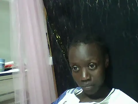 Snapshot of SLIM-EBONY2006 chatting on May 29, 2026, 5:19 pm SLIM-EBONY2006 online show from May 29, 2026, 5:19 pm