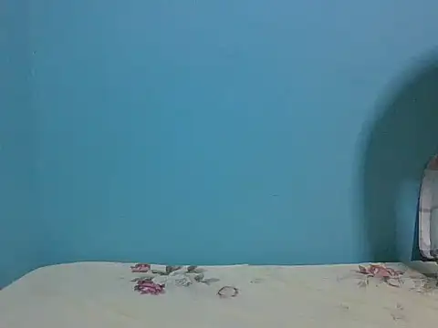 Snapshot of sexy-slut1 chatting on May 29, 2026, 8:09 am sexy-slut1 online show from May 29, 2026, 8:09 am