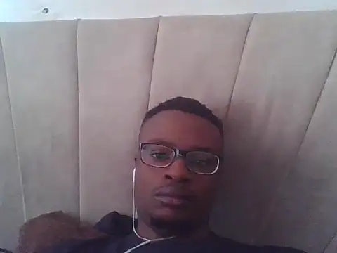 Snapshot of freakyboy255 chatting on June 12, 2026, 9:07 am freakyboy255 online show from June 12, 2026, 9:07 am
