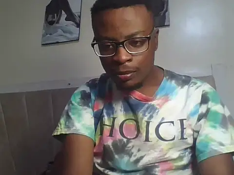 Snapshot of freakyboy255 chatting on June 17, 2026, 4:28 pm freakyboy255 online show from June 17, 2026, 4:28 pm