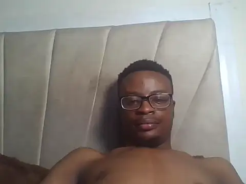 Snapshot of freakyboy255 chatting on July 25, 2026, 1:24 am freakyboy255 online show from July 25, 2026, 1:24 am