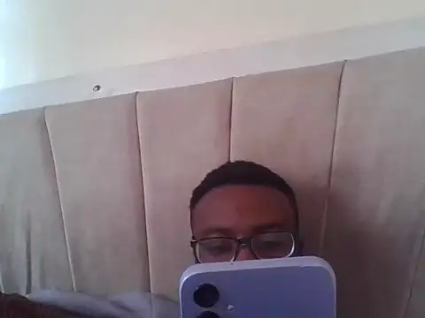 Snapshot of freakyboy255 chatting on July 23, 2026, 9:39 am freakyboy255 online show from July 23, 2026, 9:39 am