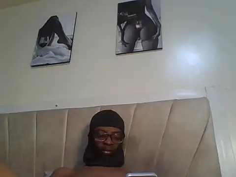 Snapshot of freakyboy255 chatting on July 18, 2026, 3:42 pm freakyboy255 online show from July 18, 2026, 3:42 pm