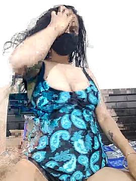 Snapshot of Amrita_Thakur01 chatting on July 1, 2026, 1:33 pm Amrita Thakur01 online show from July 1, 2026, 1:33 pm
