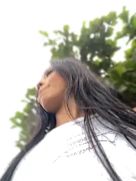 Snapshot of Saraah_bosh chatting on May 31, 2026, 10:54 pm Saraah bosh online show from May 31, 2026, 10:54 pm