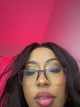 Snapshot of Saraah_bosh chatting on May 21, 2026, 1:03 am Saraah bosh online show from May 21, 2026, 1:03 am