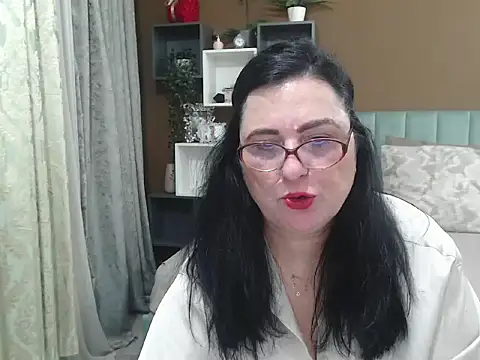 Snapshot of ValerieSmithsx chatting on May 21, 2026, 6:00 am ValerieSmithsx online show from May 21, 2026, 6:00 am