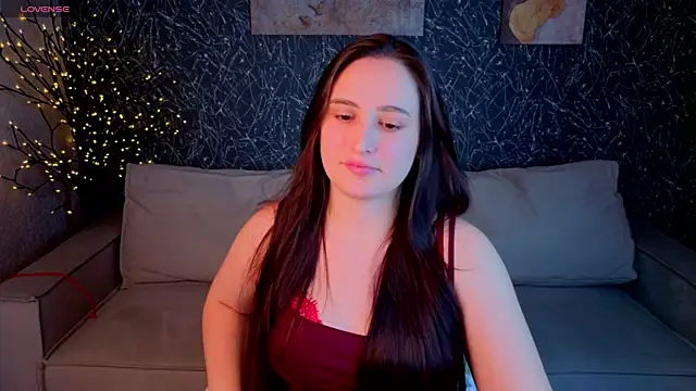 Elizabet Colllins online show from July 17, 2026, 5:10 pm