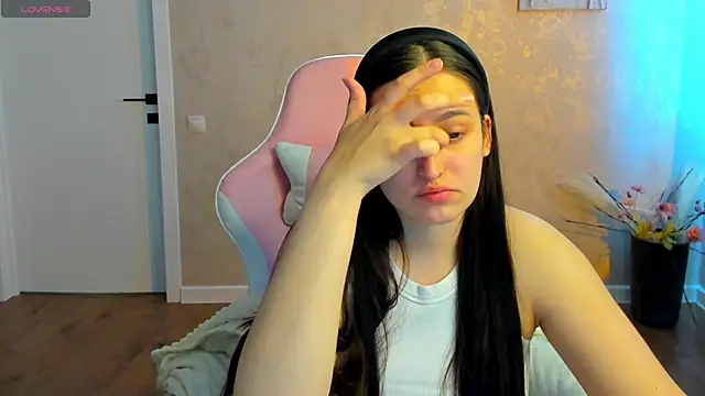 Snapshot of Elizabet_Colllins chatting on May 27, 2026, 1:26 am Elizabet Colllins online show from May 27, 2026, 1:26 am
