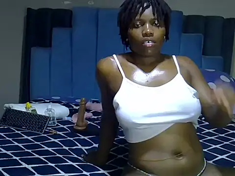 Snapshot of melanin_moon chatting on July 7, 2026, 11:25 am melanin moon online show from July 7, 2026, 11:25 am