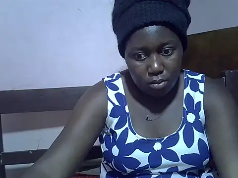 Horny-quen online show from June 15, 2026, 4:56 am
