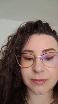Snapshot of Elissa_Floyd__ chatting on June 14, 2026, 10:16 am Elissa Floyd online show from June 14, 2026, 10:16 am
