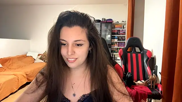 Snapshot of SweetFenomen67 chatting on July 21, 2026, 7:04 pm SweetFenomen67 online show from July 21, 2026, 7:04 pm