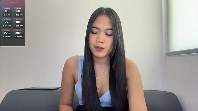 Snapshot of CozyMia chatting on May 20, 2026, 4:53 am CozyMia online show from May 20, 2026, 4:53 am