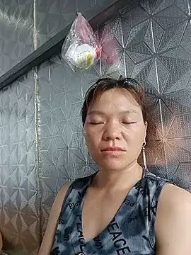 Snapshot of lya_sexyy chatting on June 15, 2026, 11:48 pm lya sexyy online show from June 15, 2026, 11:48 pm