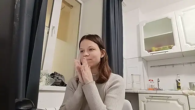 Nancy Sweet  online show from June 2, 2026, 1:22 pm
