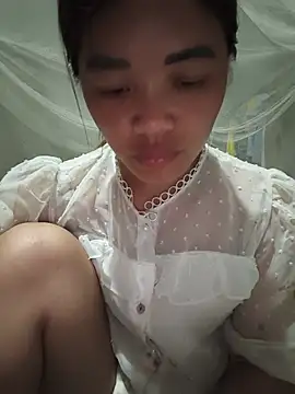 Snapshot of Emma-sin chatting on June 24, 2026, 1:53 pm Emma-sin online show from June 24, 2026, 1:53 pm