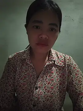 Snapshot of Emma-sin chatting on July 8, 2026, 12:46 am Emma-sin online show from July 8, 2026, 12:46 am