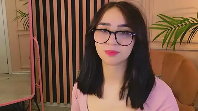 Snapshot of Baby_Miira chatting on June 10, 2026, 12:28 pm Baby Miira online show from June 10, 2026, 12:28 pm