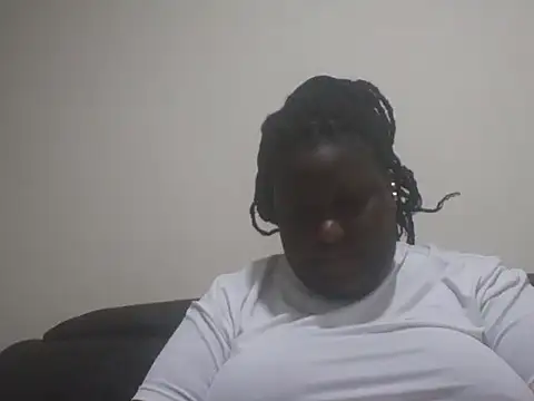 Snapshot of fat_ebonyqueen chatting on May 22, 2026, 10:30 pm fat ebonyqueen online show from May 22, 2026, 10:30 pm