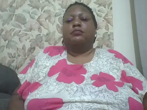 Snapshot of fat_ebonyqueen chatting on June 21, 2026, 9:53 pm fat ebonyqueen online show from June 21, 2026, 9:53 pm