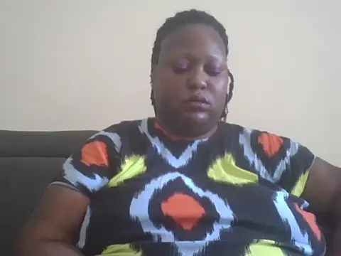 Snapshot of fat_ebonyqueen chatting on June 17, 2026, 11:20 am fat ebonyqueen online show from June 17, 2026, 11:20 am