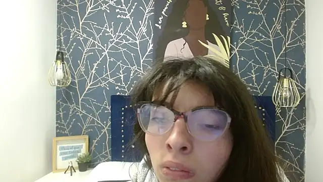 Snapshot of Allyshon_ chatting on May 30, 2026, 8:25 pm Allyshon online show from May 30, 2026, 8:25 pm