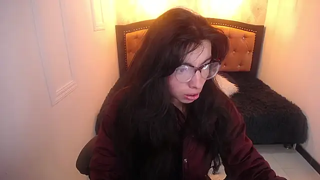 Snapshot of Allyshon_ chatting on June 30, 2026, 7:58 pm Allyshon online show from June 30, 2026, 7:58 pm