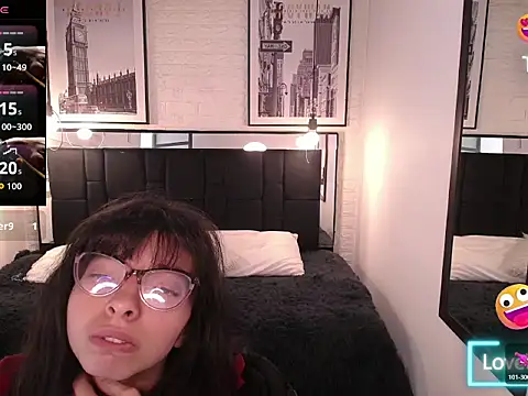 Snapshot of Allyshon_ chatting on May 21, 2026, 8:50 pm Allyshon online show from May 21, 2026, 8:50 pm