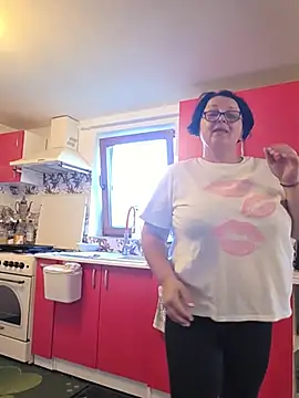 Diana Diafan online show from May 28, 2026, 6:54 am
