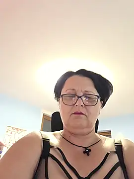 Diana Diafan online show from May 27, 2026, 6:48 pm