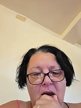 Snapshot of Diana_Diafan chatting on June 28, 2026, 3:57 am Diana Diafan online show from June 28, 2026, 3:57 am