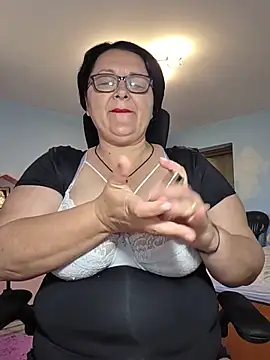 Diana Diafan online show from May 24, 2026, 10:48 am