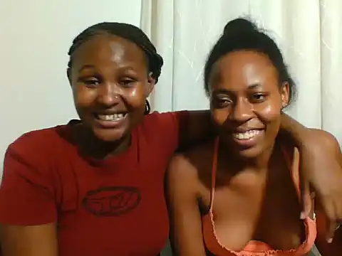 Snapshot of Blonde_lexxy chatting on July 5, 2026, 9:54 pm Blonde lexxy online show from July 5, 2026, 9:54 pm