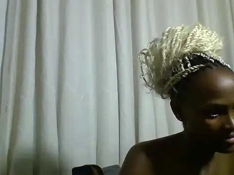 Snapshot of Blonde_lexxy chatting on July 11, 2026, 4:40 pm Blonde lexxy online show from July 11, 2026, 4:40 pm