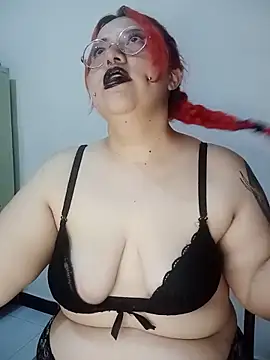 Snapshot of bruja_sscarlata chatting on May 30, 2026, 12:39 am bruja sscarlata online show from May 30, 2026, 12:39 am