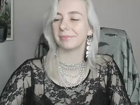velvetanne online show from July 14, 2026, 6:51 am