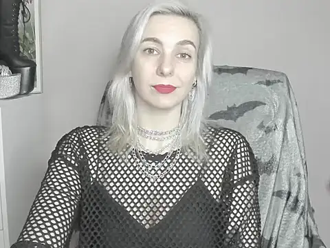 velvetanne online show from July 15, 2026, 6:42 am